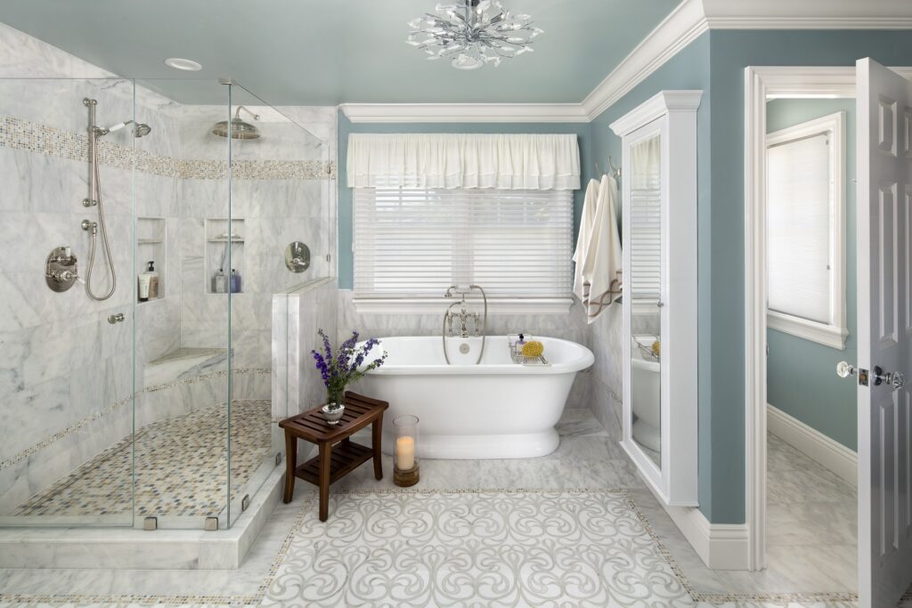 an image that shows a bathroom and represents the best bathroom remodeler
